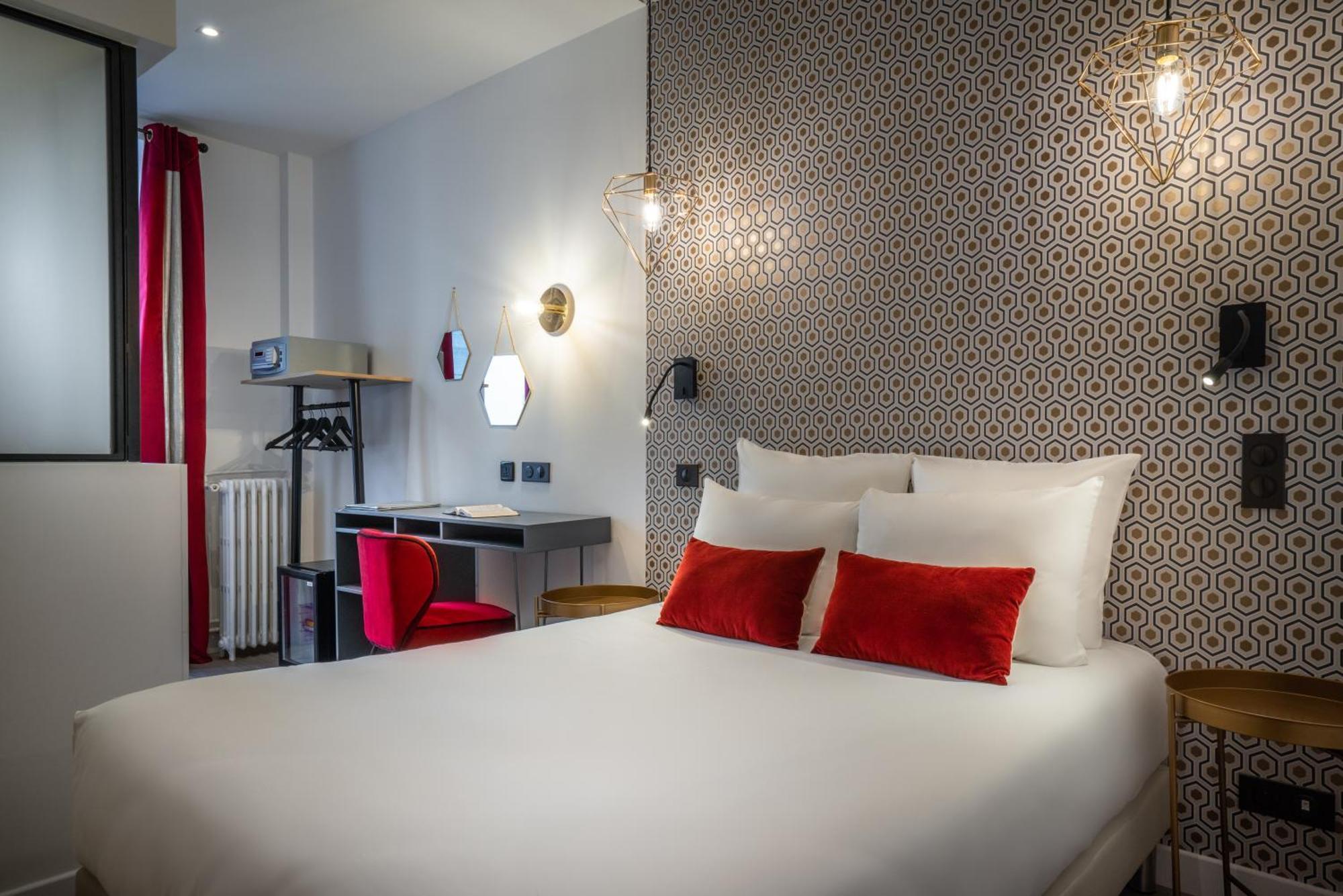 Hotel Royal Opera 3*